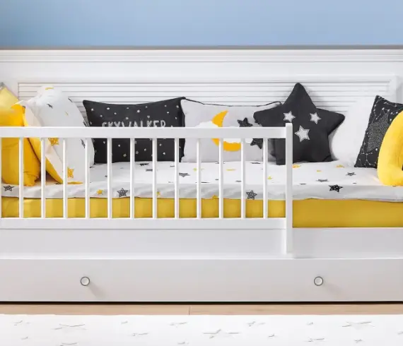 Karyola Korkuluğu Çitli Ultra Beyaz Yeni (138,5x57 cm)